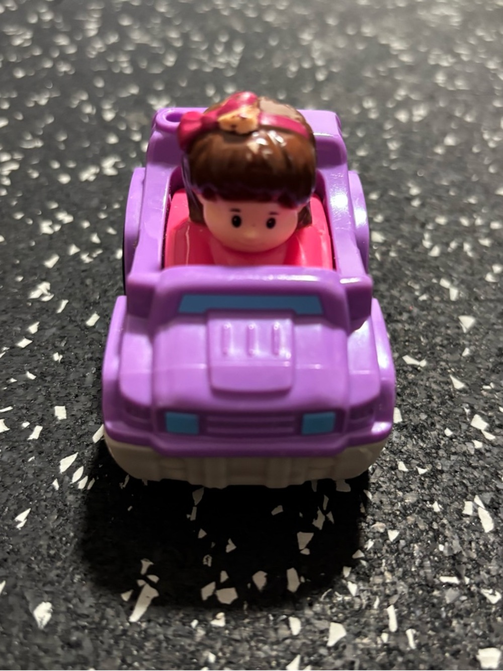 Fisher Price Little People Wheelies Purple Car Driver MIA Toy - Picture 2 of 7